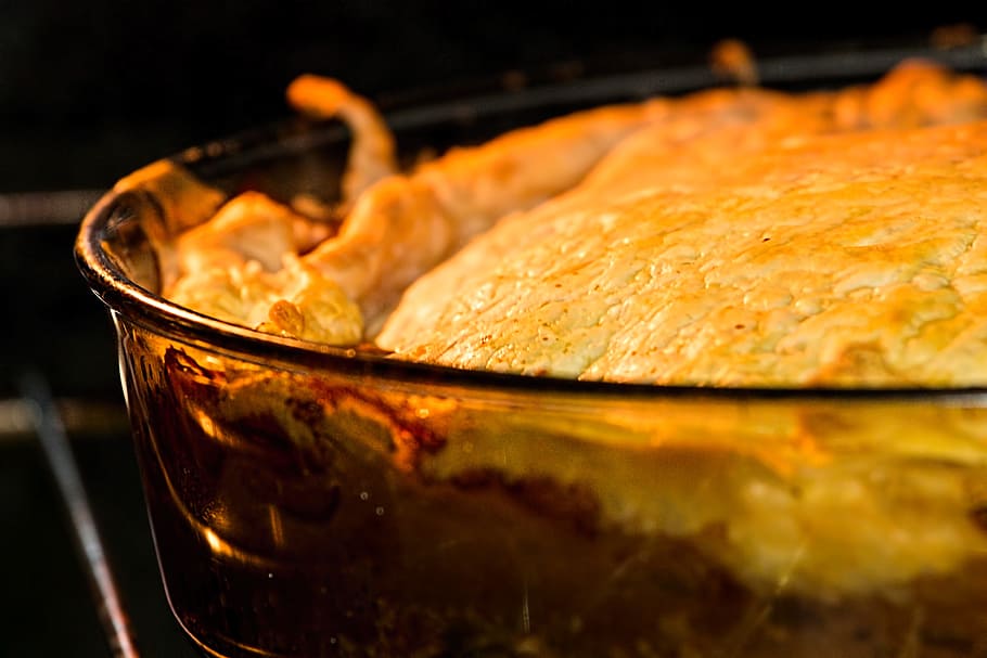 Porky Down’s Traditional Chicken Pie